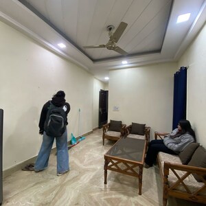 2 BHK Builder Floor For Rent in Chattarpur