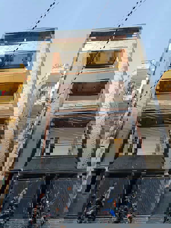 6+ BHK + Pooja Room,Servant Room,Study Room Independent House For Sale in Ramprastha Society