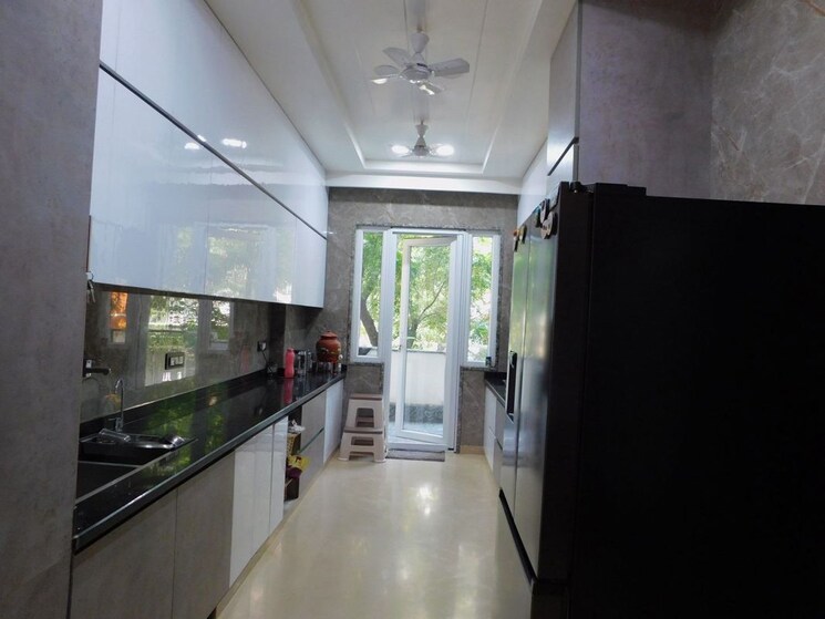 Kitchen, ramprastha-society 6+ Bedroom 240 Sq.Yd. Independent House In Ramprastha Greens Ghaziabad 9797501