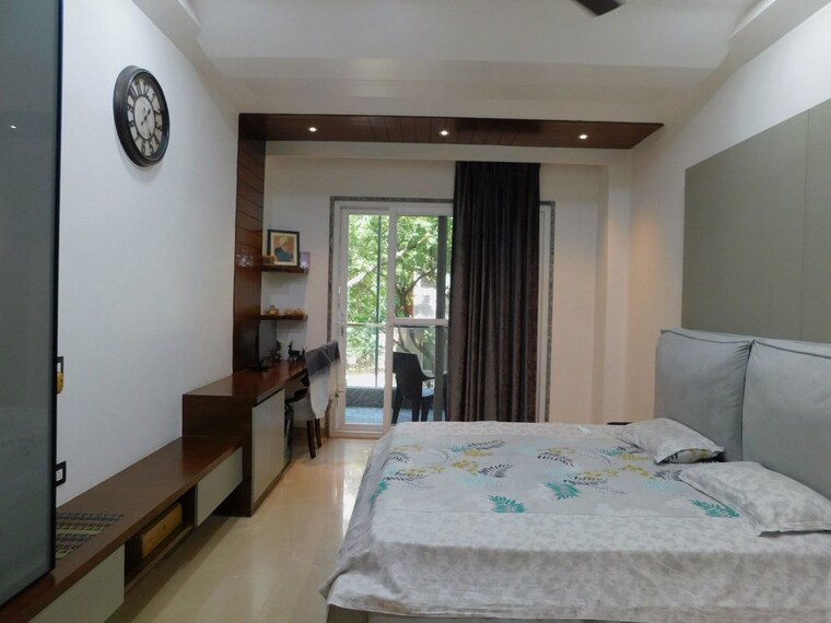 Bedroom, ramprastha-society 6+ Bedroom 240 Sq.Yd. Independent House In Ramprastha Greens Ghaziabad 9797501