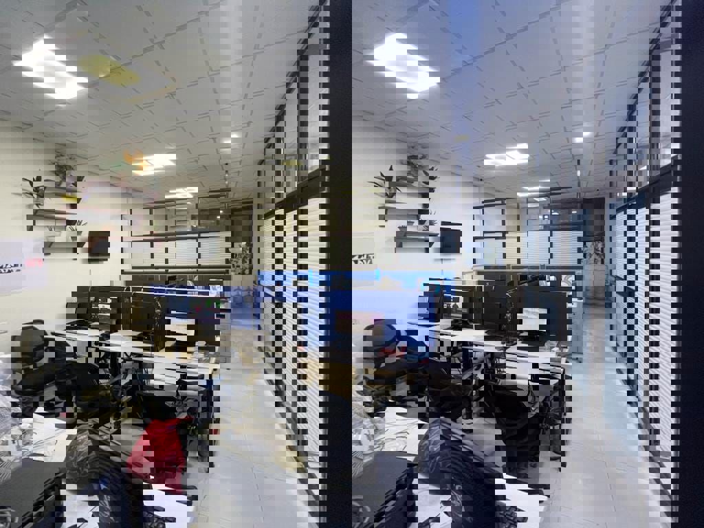 Office Space For Sale in Sector V