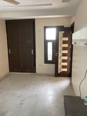 4 BHK Builder Floor For Sale in Pitampura