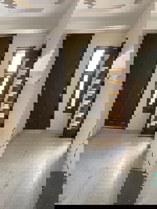 4 BHK + Pooja Room Builder Floor For Sale in Pitampura