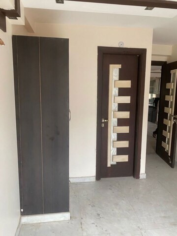 Room in 4 BHK Builder Floor at Pitampura – for Sale