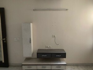 Furnished Amenities in 4 BHK Builder Floor at Pitampura – for Sale