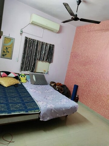 Bedroom in 2 BHK Apartment at Shyamal – for Rent