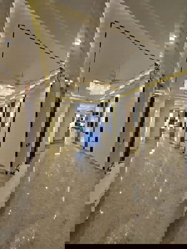 Kitchen in 3 BHK Builder Floor at BPTP Green Oaks, Sector 70a – for Sale