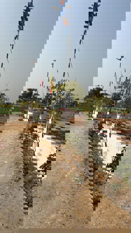 Plot For Sale in Sector 4