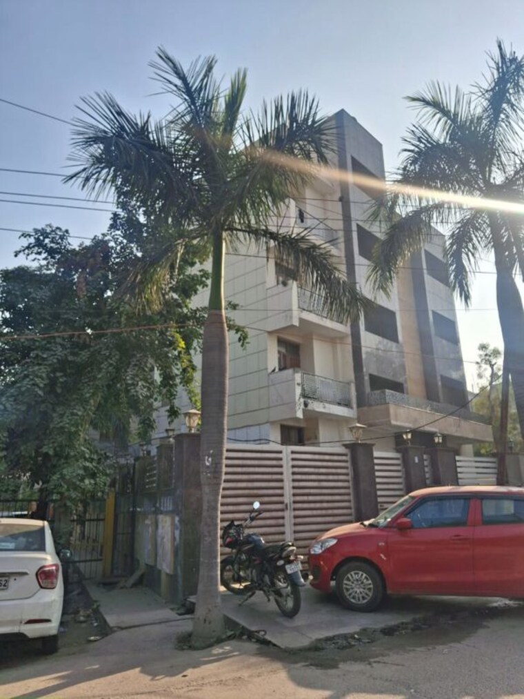 Exterior View, sector 19 6+ Bedroom 180 Sq.Mt. Villa In Sector 19 Noida 9797683