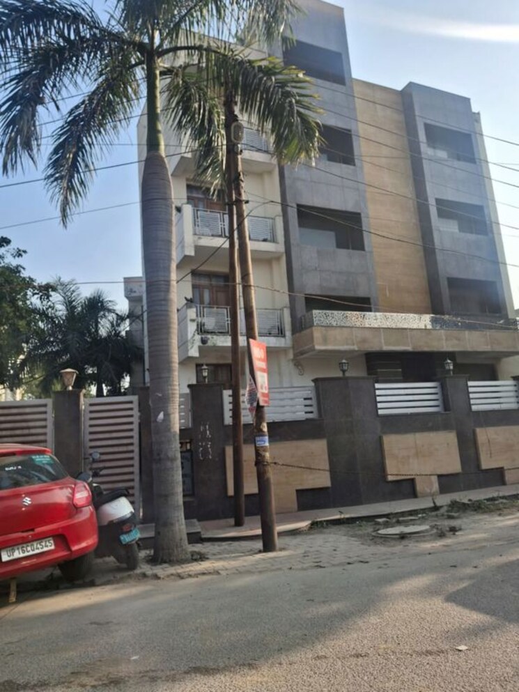 Exterior View, sector 19 6+ Bedroom 180 Sq.Mt. Villa In Sector 19 Noida 9797683