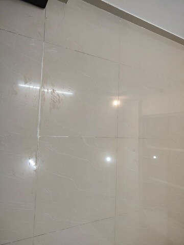 Room in 2 BHK Apartment at Nahar Cayenne, Powai – for Rent