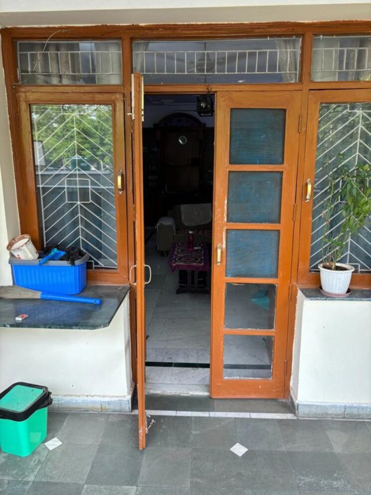 Living Room, sector 5 dwarka 3 Bedroom 1800 Sq.Ft. Apartment In Sector 5 Dwarka Delhi 9797719