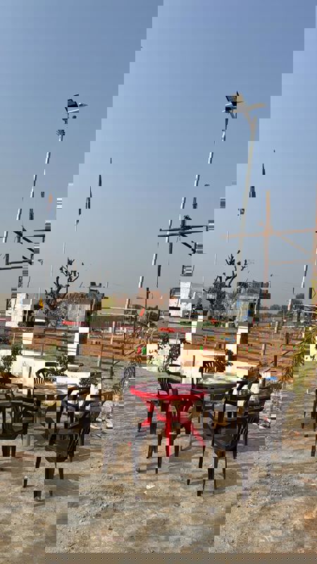 Plot For Sale in Sector 4