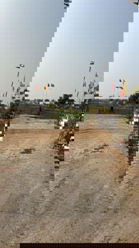 Plot For Sale in Sector 4