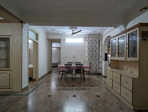 Room in 3 BHK Apartment at Sector 18a Dwarka – for Rent