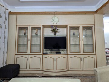 Room in 3 BHK Apartment at Sector 18a Dwarka – for Rent