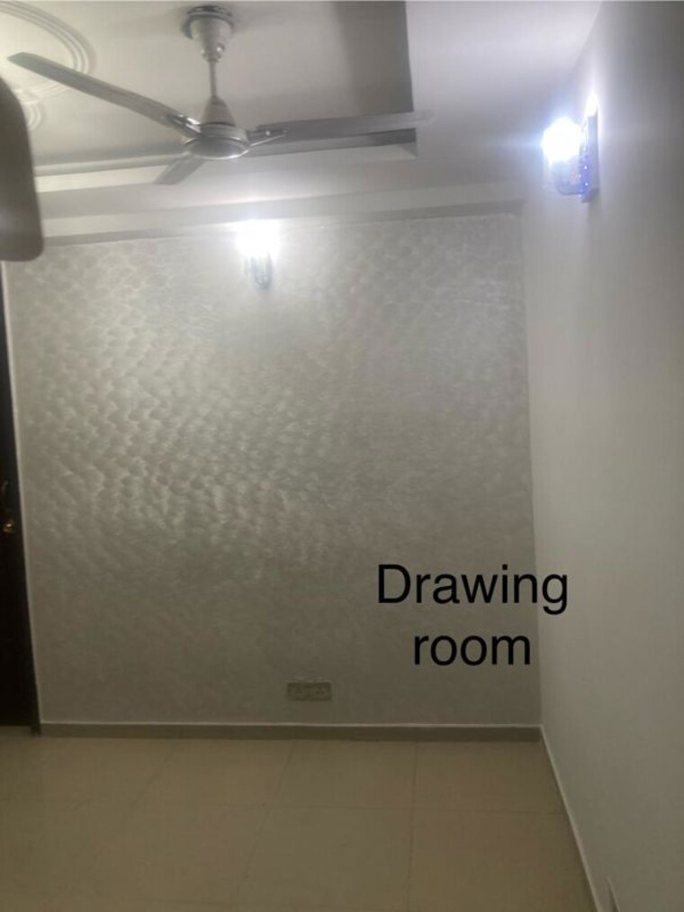 Room, vasant kunj 2 Bedroom 110 Sq.Yd. Builder Floor In Vasant Kunj Delhi 9797808