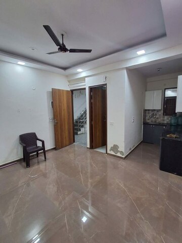 Living Room in 2 BHK Apartment at Green Valley, Chipiyana Buzurg – for Rent