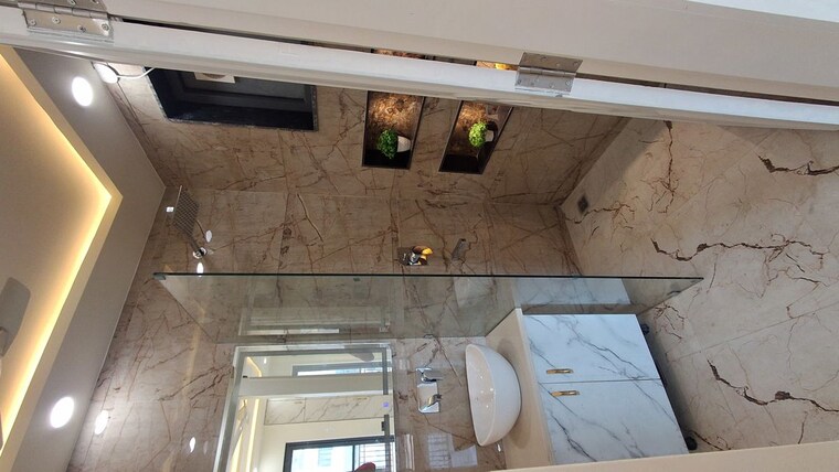 Bathroom, sector 85 3 Bedroom 250 Sq.Yd. Builder Floor In Sector 85 Faridabad 9798044