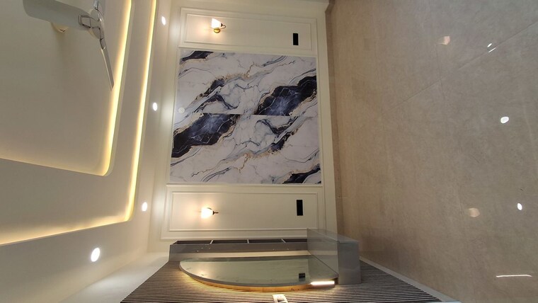 Room, sector 85 3 Bedroom 250 Sq.Yd. Builder Floor In Sector 85 Faridabad 9798044