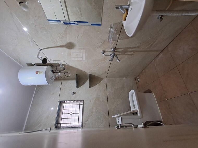 Bathroom, koramangala 1 Bedroom 500 Sq.Ft. Builder Floor In Koramangala Bangalore 9796825