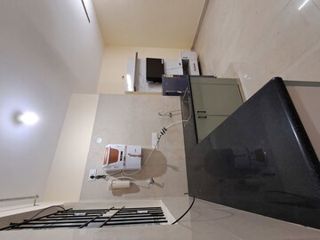 Room in 1 BHK Builder Floor at Koramangala – for Rent