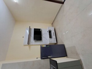 Room in 1 BHK Builder Floor at Koramangala – for Rent