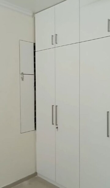 Room in 2 BHK Apartment at Shree Vardhman Green Court, Sector 90 – for Sale