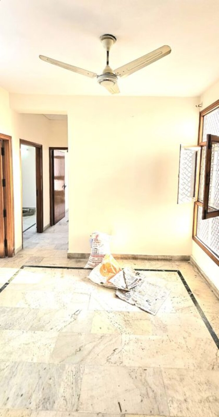 Living Room, sector 10 dwarka 3 Bedroom 1400 Sq.Ft. Apartment In Sector 10 Dwarka Delhi 9797895