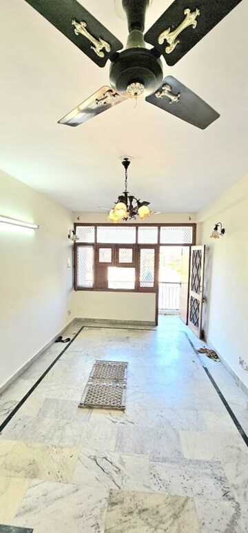 Living Room in 3 BHK Apartment at Sector 10 Dwarka – for Rent