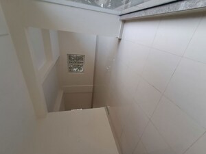 Room in  Showroom at Hsr Layout – for Rent