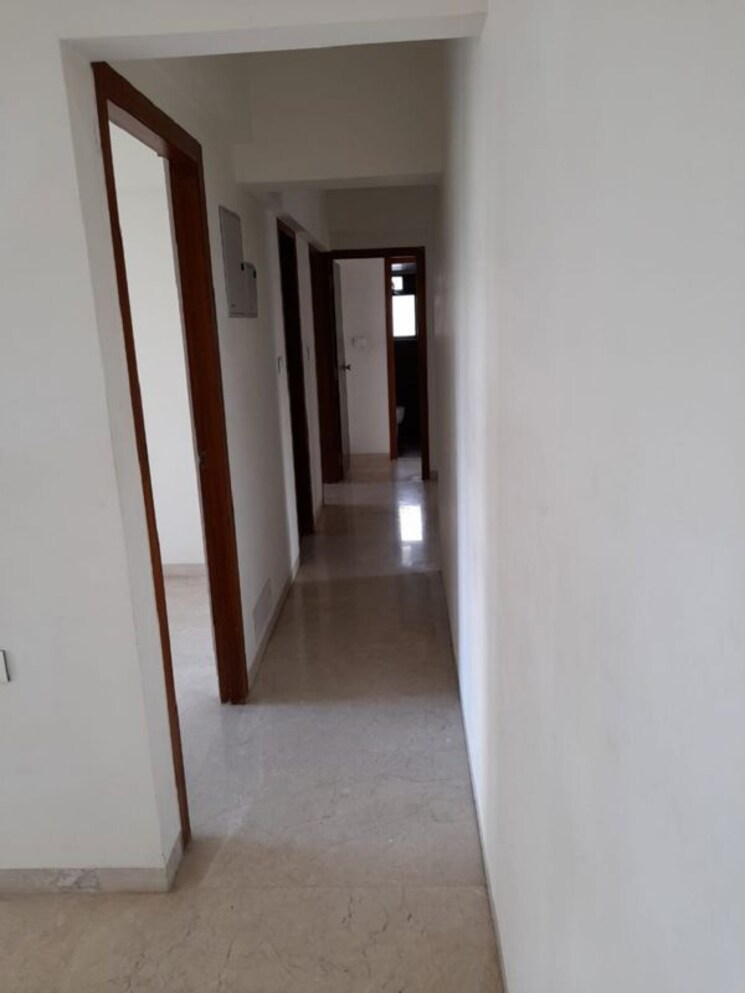 undefined, bandra west 3 Bedroom 1100 Sq.Ft. Apartment In Bandra West Mumbai 9798476