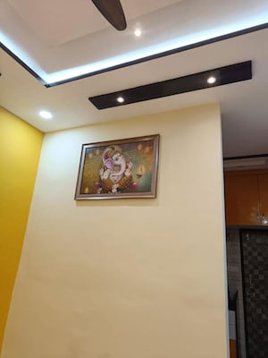 Furnished Amenities in 2 BHK Independent House at Pachpedi Naka – for Rent