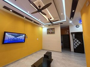 Master Bedroom in 2 BHK Independent House at Pachpedi Naka – for Rent