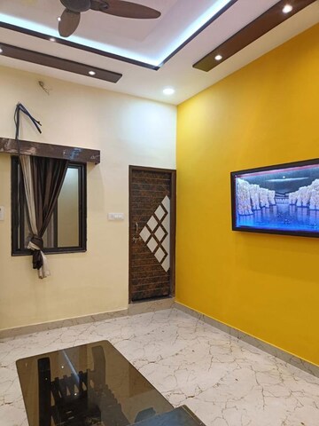 Bedroom in 2 BHK Independent House at Pachpedi Naka – for Rent