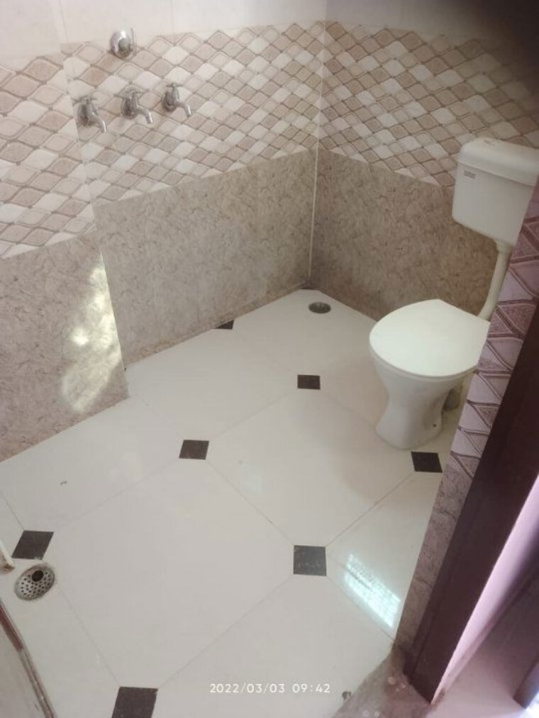 Washroom, kala kuan Commercial Co Working Space 600 Sq.Ft. In Kala Kuan Alwar 9435769