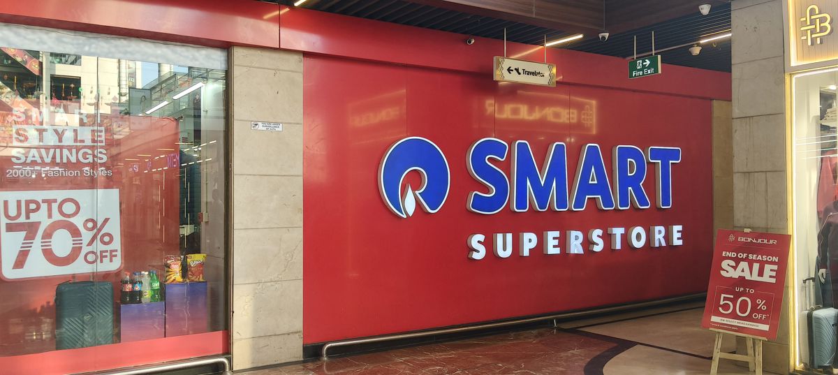 Showroom For Sale in KW Delhi 6