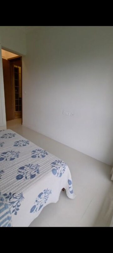 Room in 2 BHK Apartment at Kukreja Complex, Bhandup West – for Sale