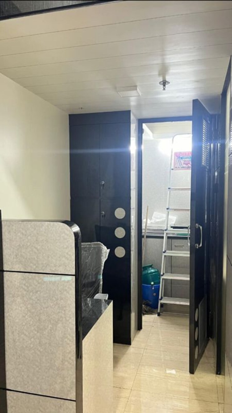 Team Area, bhandup west Commercial Office Space 600 Sq.Ft. In Bhandup West Mumbai 9798607