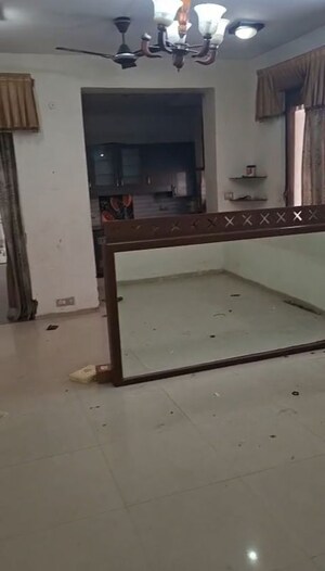 Living Room in 2.5 BHK Apartment at Umang Summer Palms, Sector 86 – for Sale