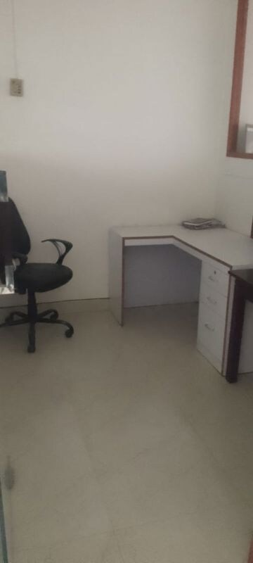 Team Area in  Office Space at MGF Metropolis Mall, Mg Road – for Rent