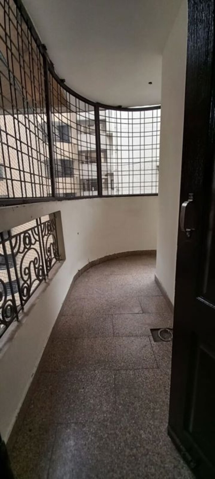 Balcony, sector 11 dwarka 3 Bedroom 1500 Sq.Ft. Apartment In Sector 11 Dwarka Delhi 9798741