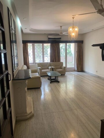 3 BHK Apartment For Rent in Bandra West