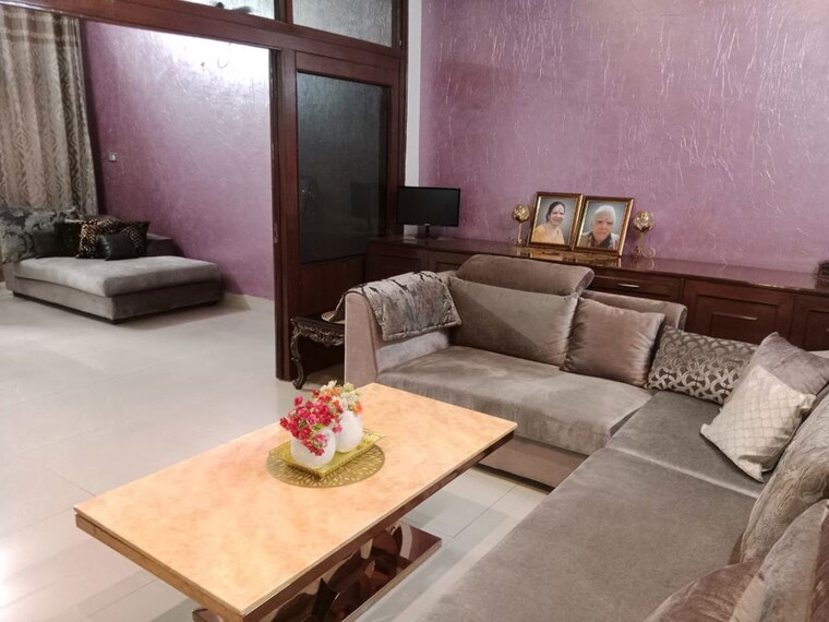 Kitchen, janakpuri 3 Bedroom 1815 Sq.Ft. Builder Floor In Janakpuri Delhi 9798773