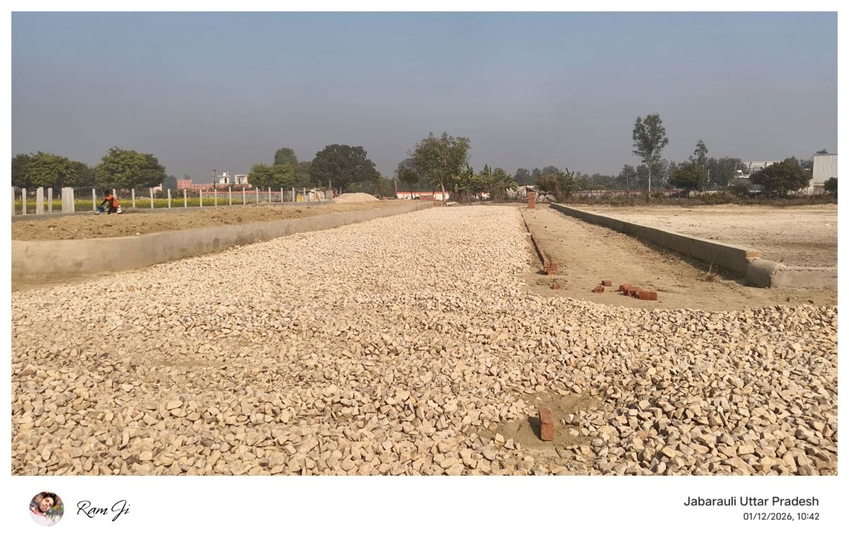 Plot For Sale in Mohanlalganj