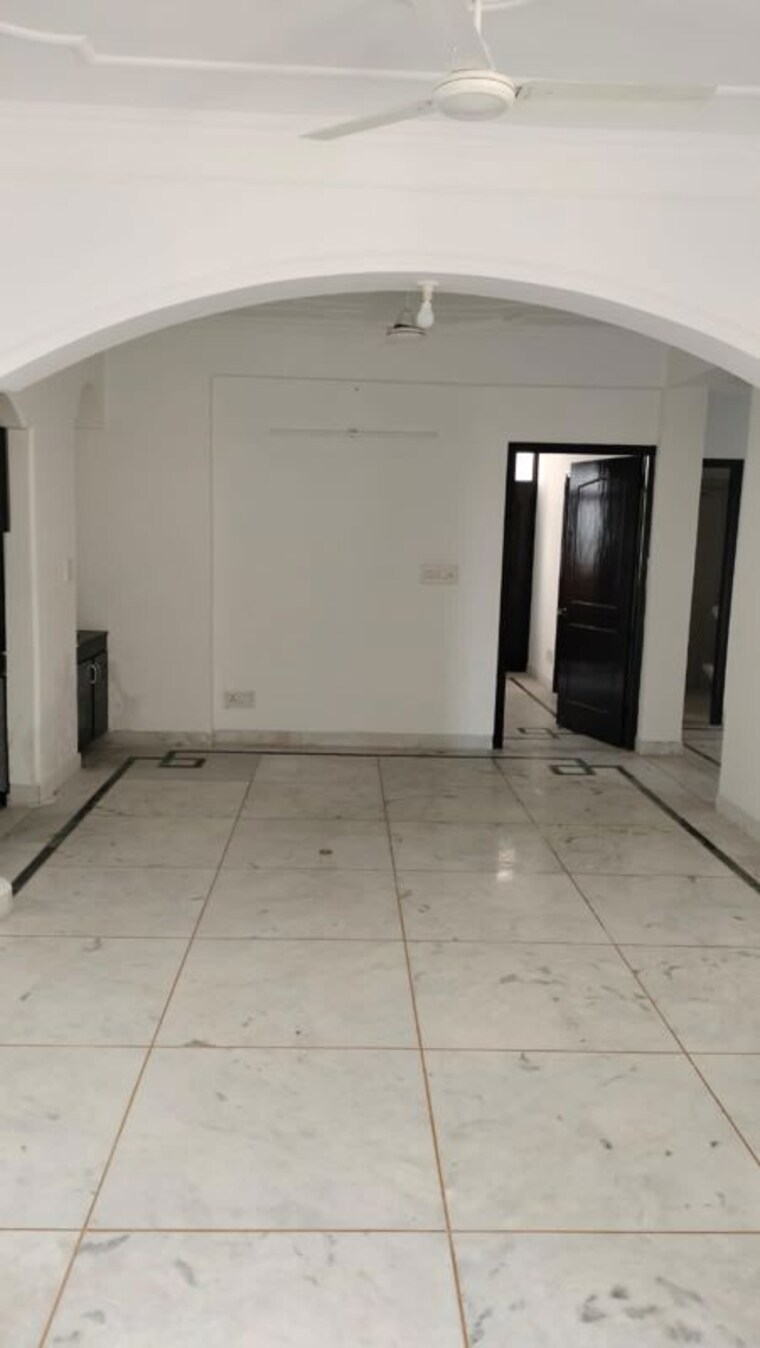 undefined, sector 22 dwarka 3 Bedroom 1500 Sq.Ft. Apartment In Sector 22 Dwarka Delhi 9798840