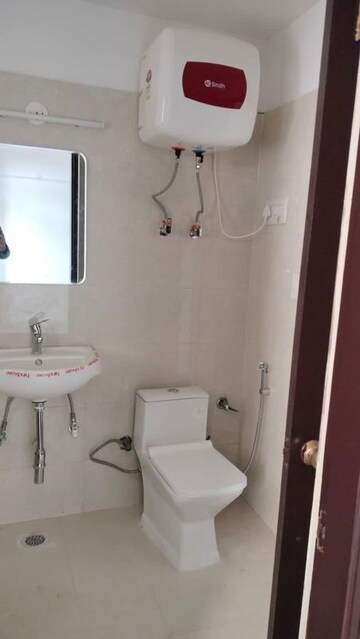 Bathroom in 3 BHK Apartment at Sector 22 Dwarka – for Rent