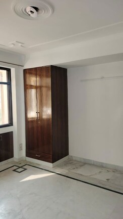 3 BHK + Pooja Room,Servant Room Apartment For Rent in Sector 22 Dwarka