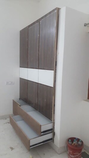 Kitchen in 3 BHK Villa at Emaar Gomti Greens, Gomti Nagar – for Rent