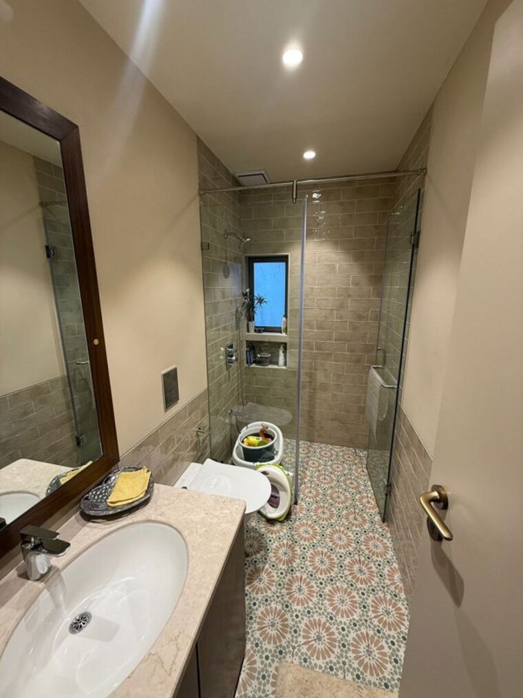 Attached Bathroom, khar west 3 Bedroom 1100 Sq.Ft. Apartment In Khar West Mumbai 9798841